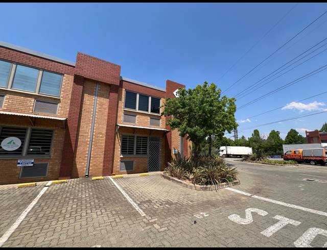 354M² WAREHOUSE TO LET IN STRIJDOMPARK